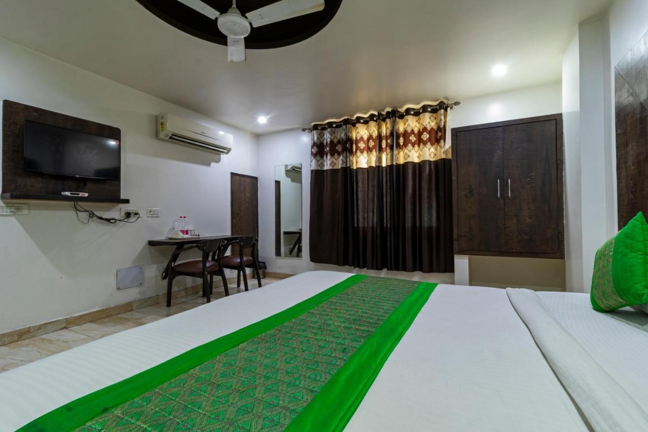 Hotel The Amour Dx Near Igi Airport Delhi Nuova Delhi Esterno foto