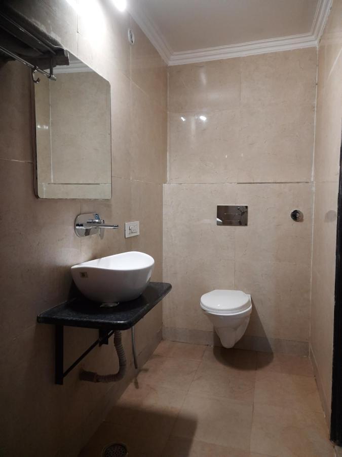 Hotel The Amour Dx Near Igi Airport Delhi Nuova Delhi Esterno foto