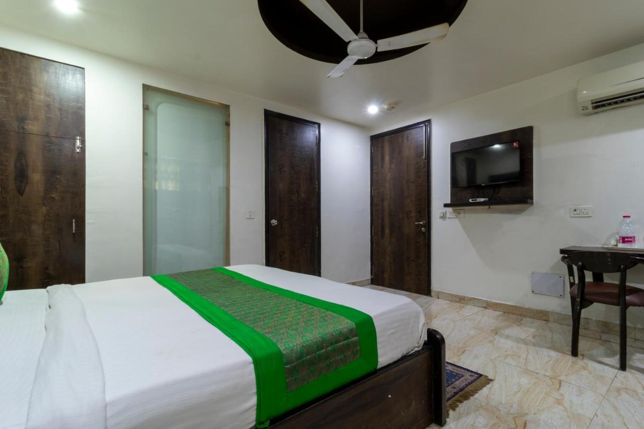 Hotel The Amour Dx Near Igi Airport Delhi Nuova Delhi Esterno foto